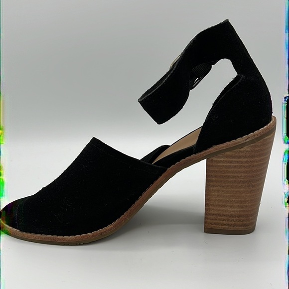 UGG BLACK VELVET HEEL SIZE 10 - Picture 2 of 11